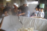 �����킩���Ă����o������M�����B��ޓ��ɂ́A���ǖؒ����v�ď��w�Z��3�N��18�l�����w��